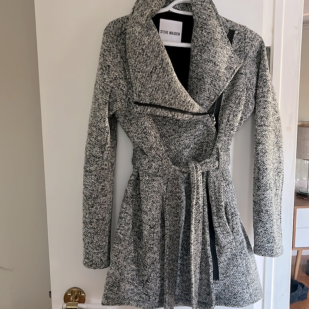 Steve Madden jacket size small